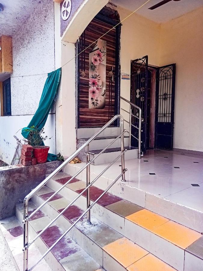 Krishna Homestay Garudeshwar Exterior foto